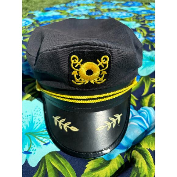 Captains Hat - Picture 1 of 4